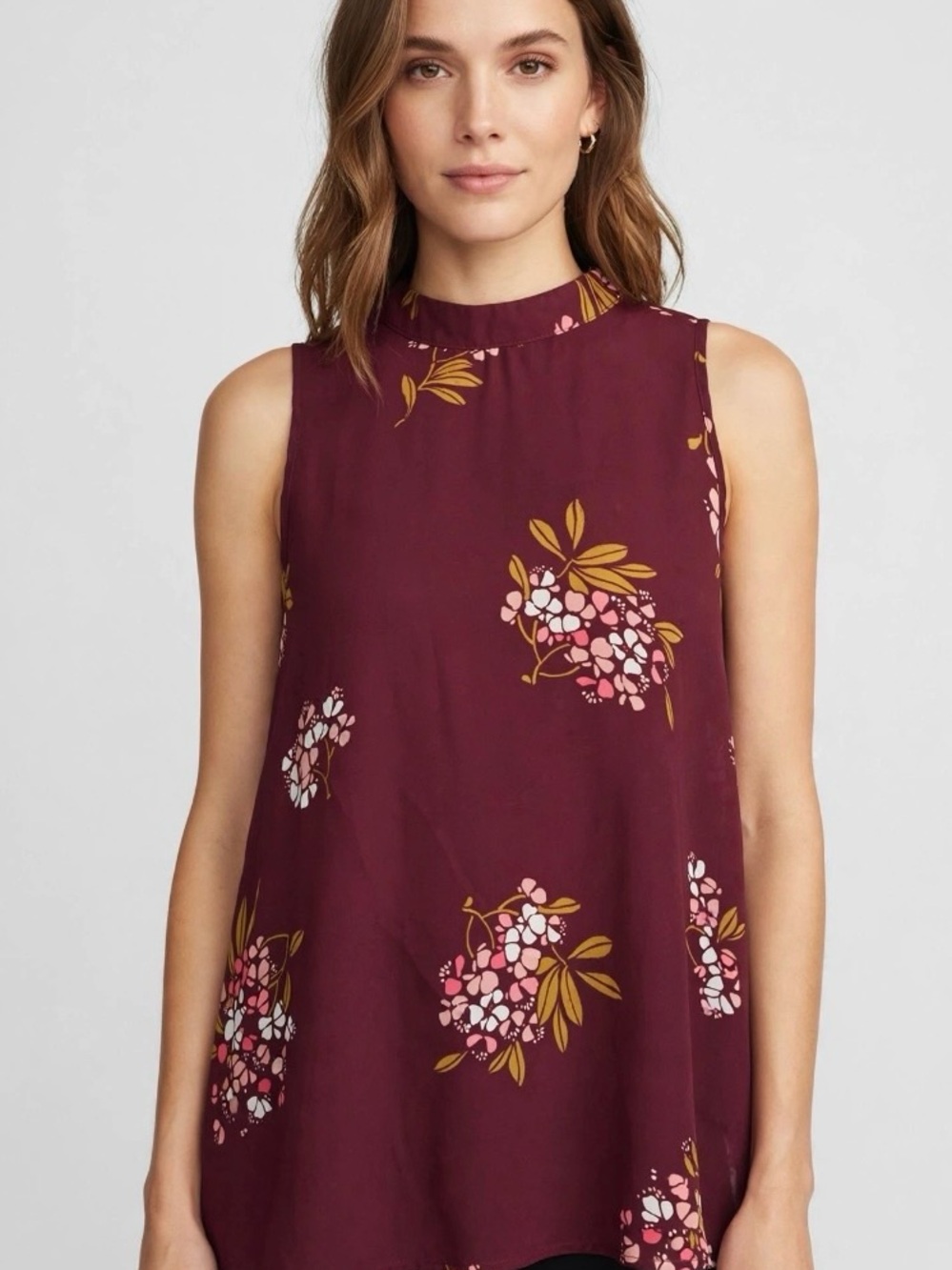LOFT Outlet sleeveless high neck tops feels like chiffon material tag missing